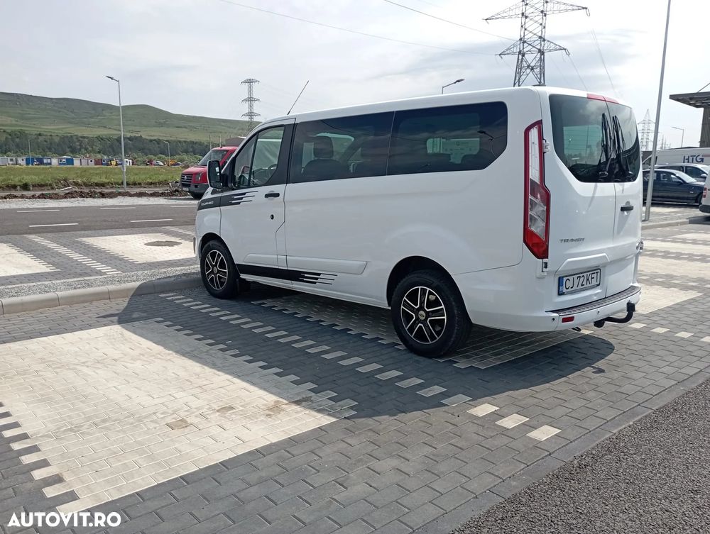 Ford Tourneo Custom - 5