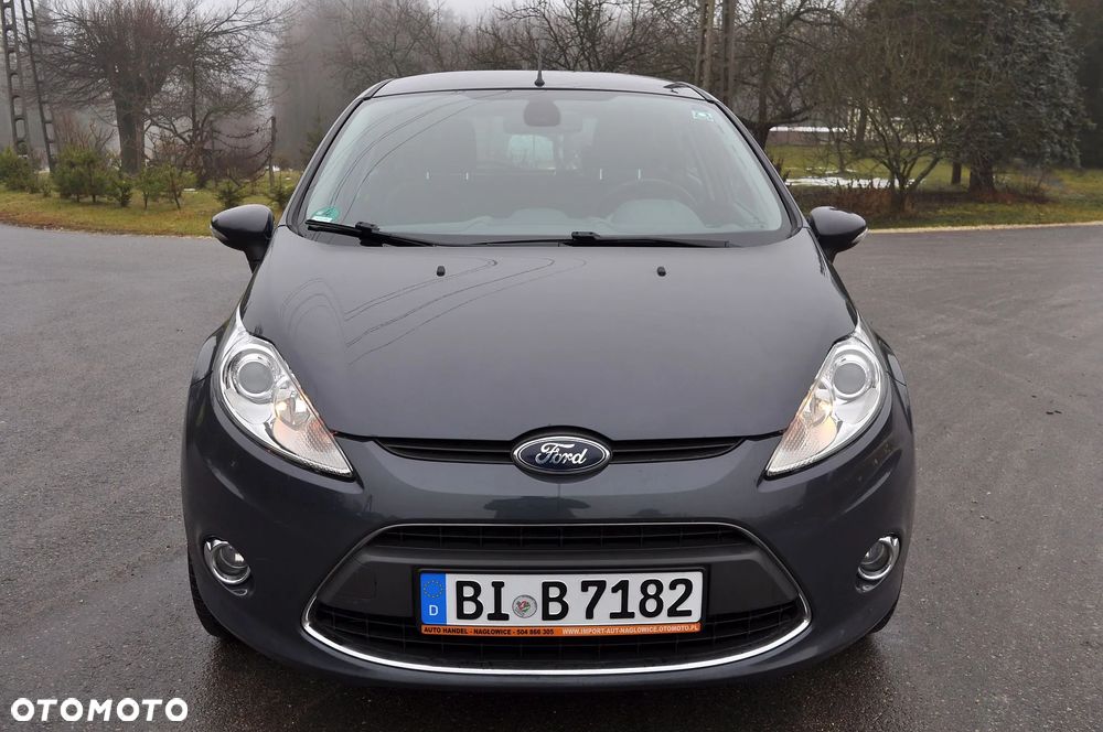 Ford Fiesta 1.4 Autom Titanium - 11