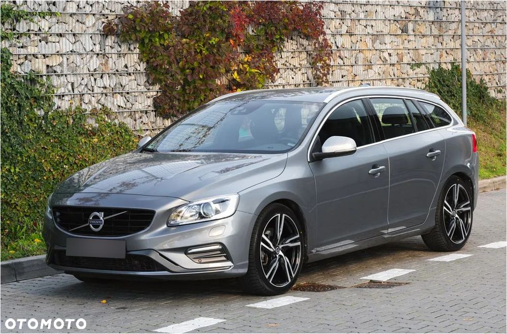 Volvo V60 D5 Geartronic RDesign - 18