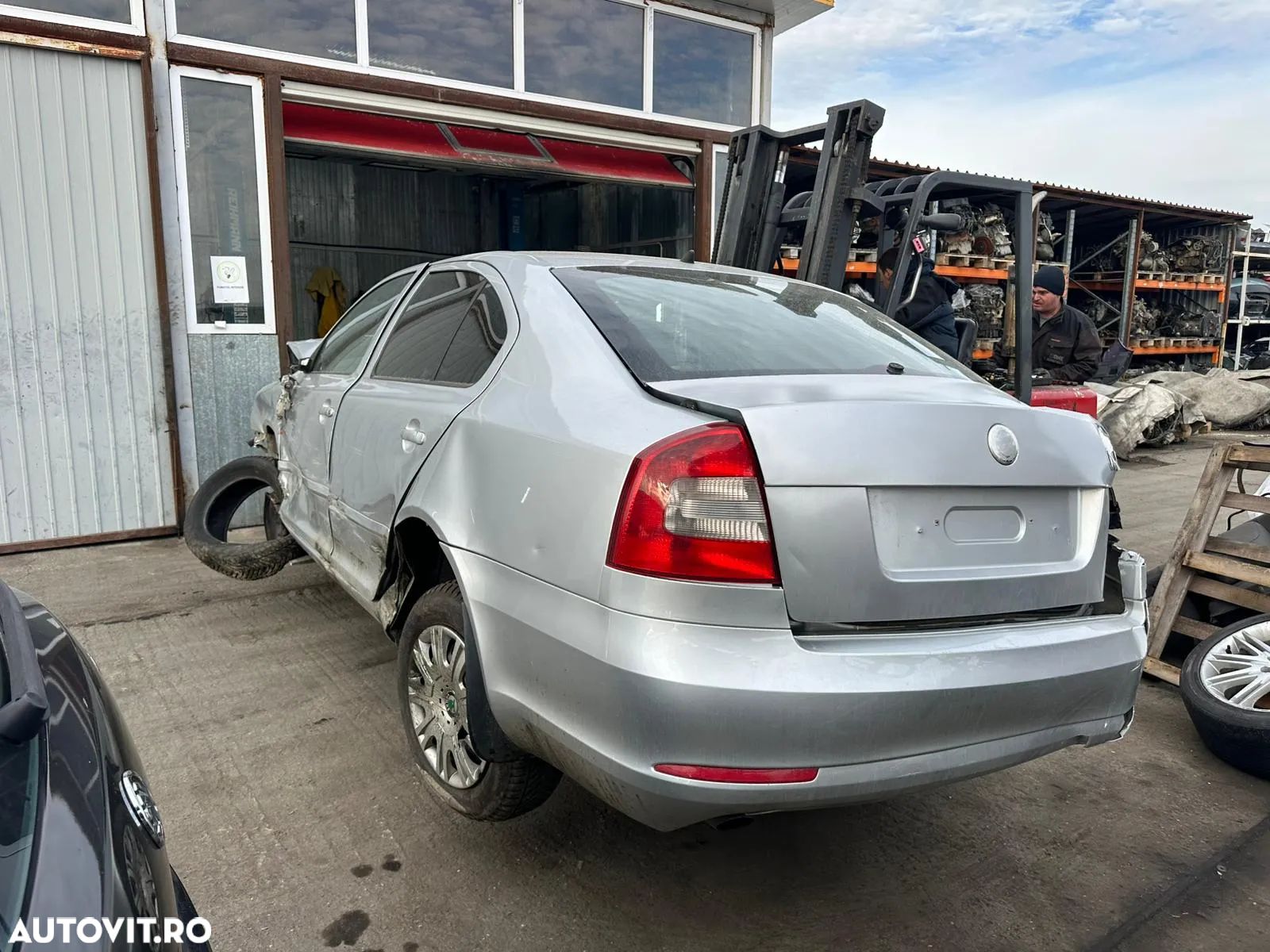 Dezmembrari Skoda Octavia 2 Facelift 1.6 tdi CAYC - 1