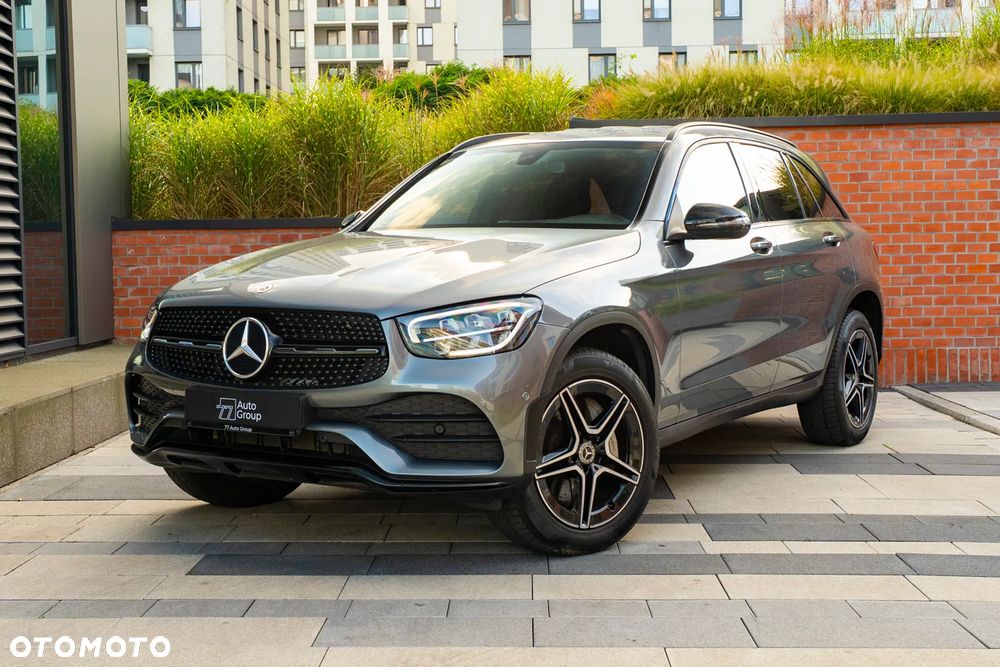 Mercedes-Benz GLC 300 e 4-Matic Business Edition - 1