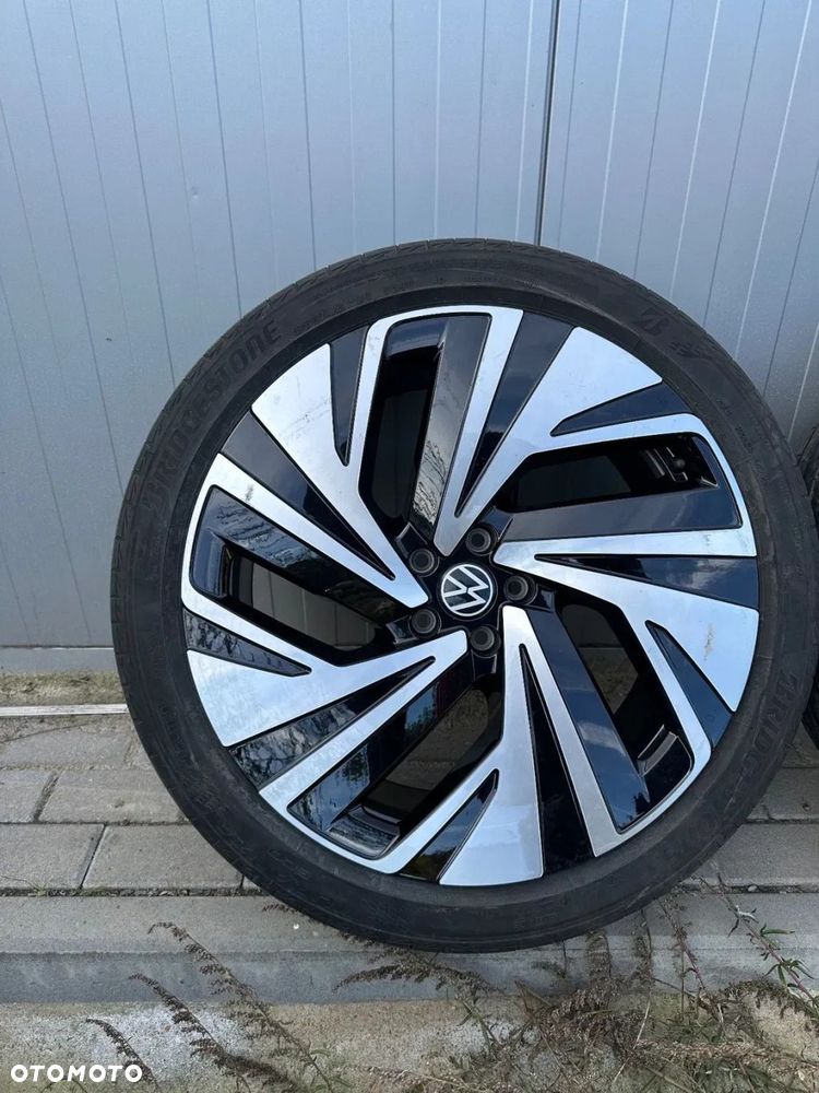 KOMPLET ALUFELG KÓŁ VW R21 5X112. - 2