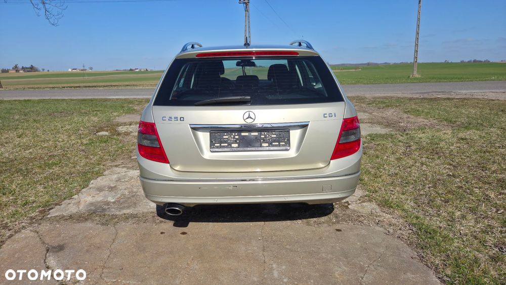 Mercedes-Benz Klasa C 250 CGI BlueEff Avantgarde - 10