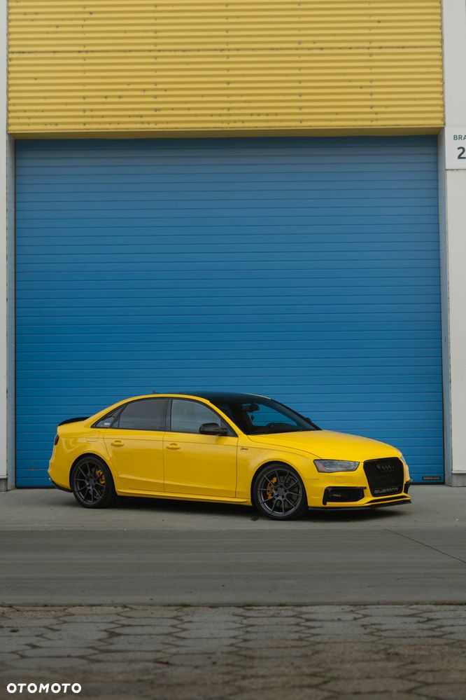 Audi A4 Limousine - 15