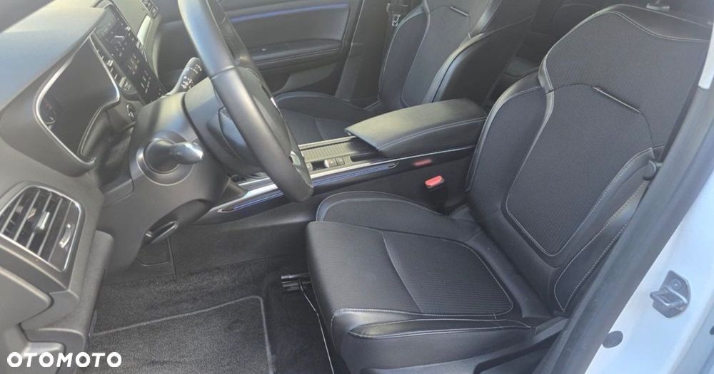 Renault Megane 1.3 TCe Intens EDC - 23