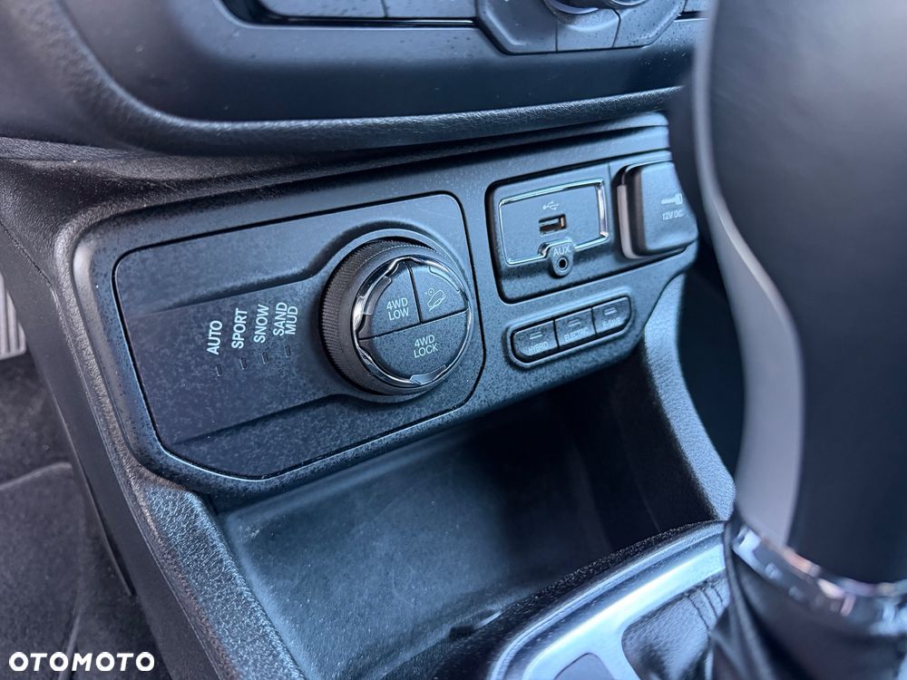 Jeep Renegade 1.3 T-GDI 4xe Automatik High Upland - 28