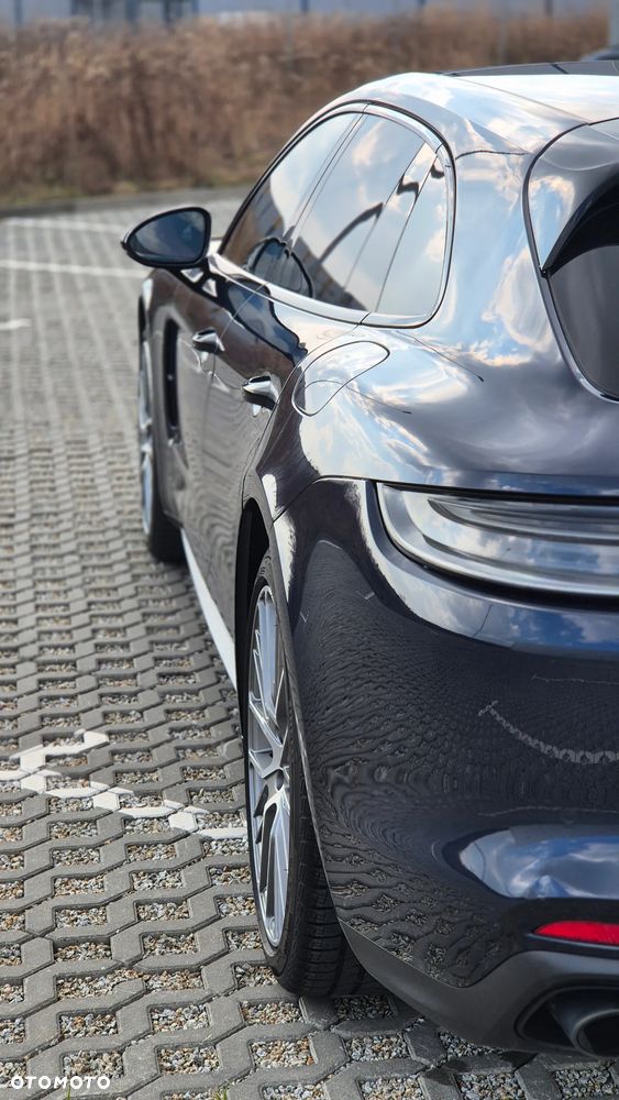 Porsche Panamera - 19