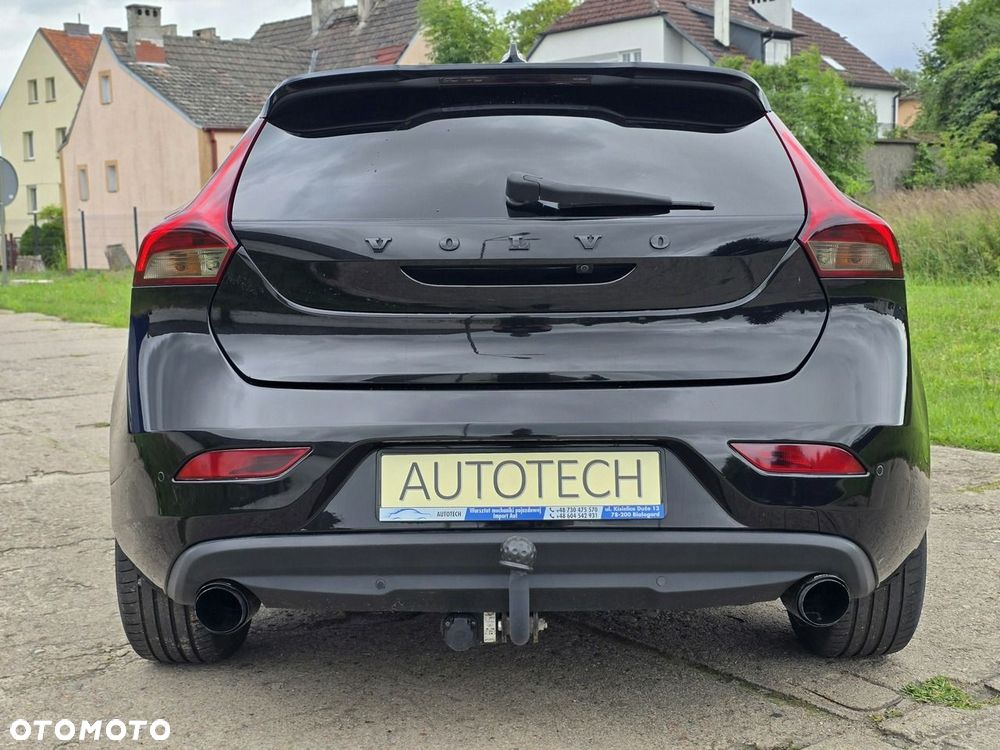 Volvo V40 - 22