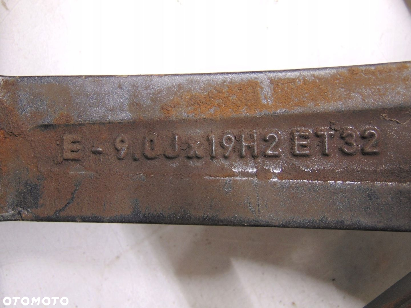 ALUFELGA FELGA AUDI A7 4G8 A8 D4 9J R19 ET32 - 9