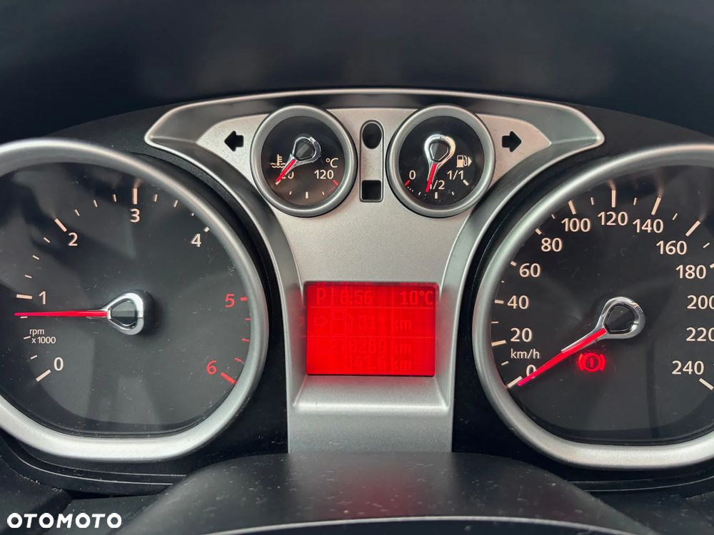 Ford Focus - 12