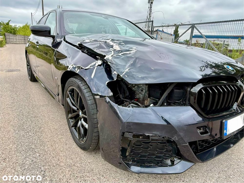 BMW Seria 5 520d xDrive M Sport sport - 12