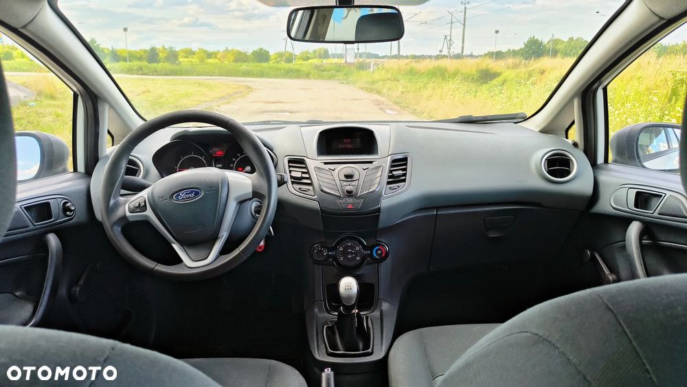 Ford Fiesta 1.4 TDCi Ambiente - 11