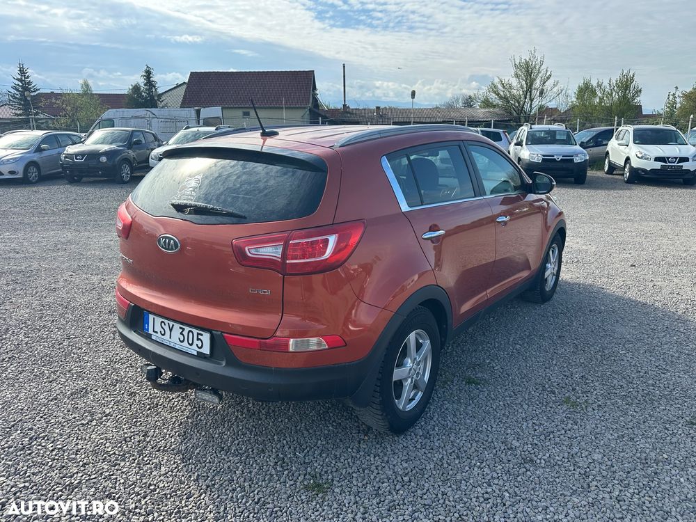 Kia Sportage 2.0 CRDI 4WD Automatik Vision - 4