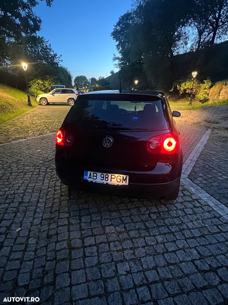 Volkswagen Golf 1.6 Comfortline - 24
