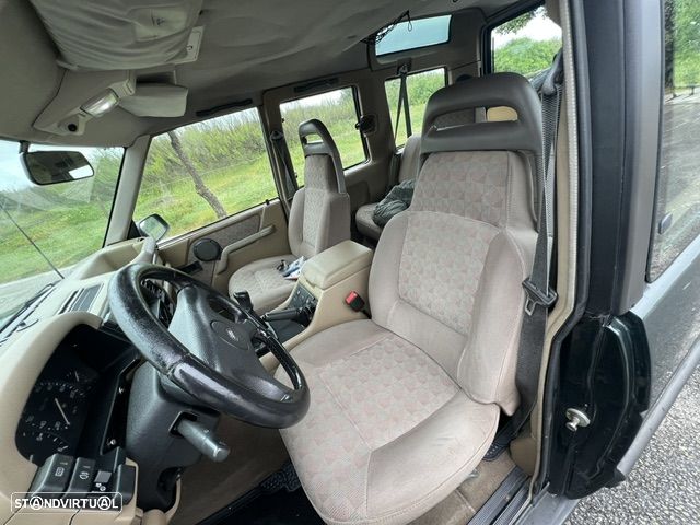 Land Rover Discovery 2.5 TDi - 6