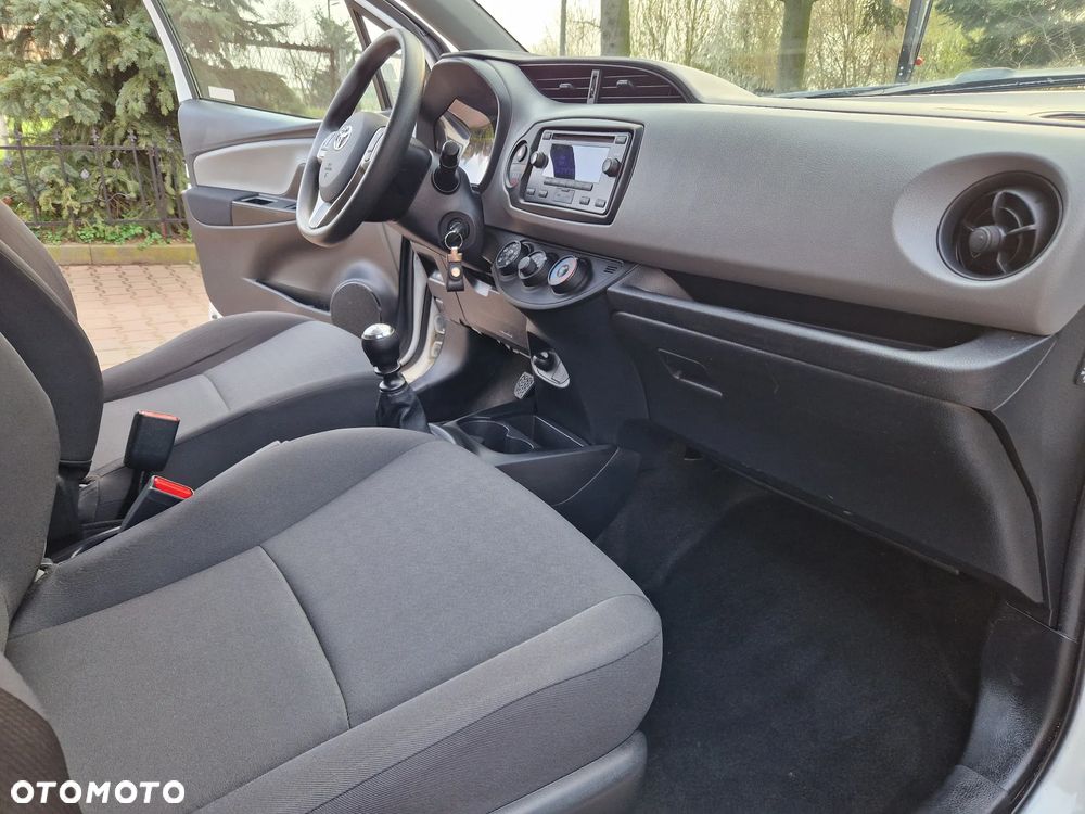 Toyota Yaris 1.5 Active - 25
