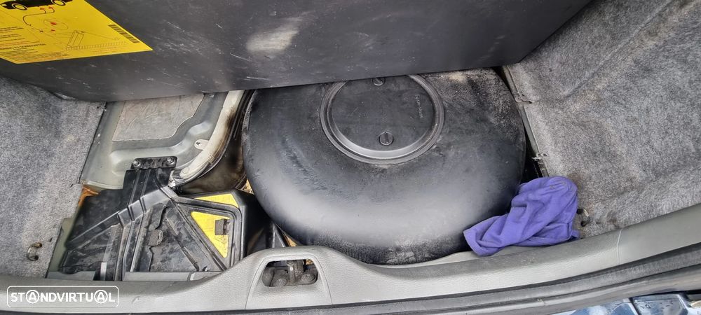 Volvo S60 2.3 T5 - 12