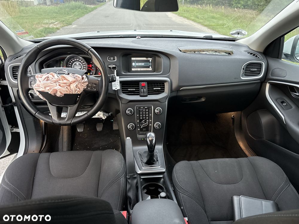 Volvo V40 - 8