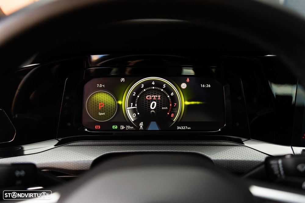 VW Golf 2.0 TSI GTI DSG - 25