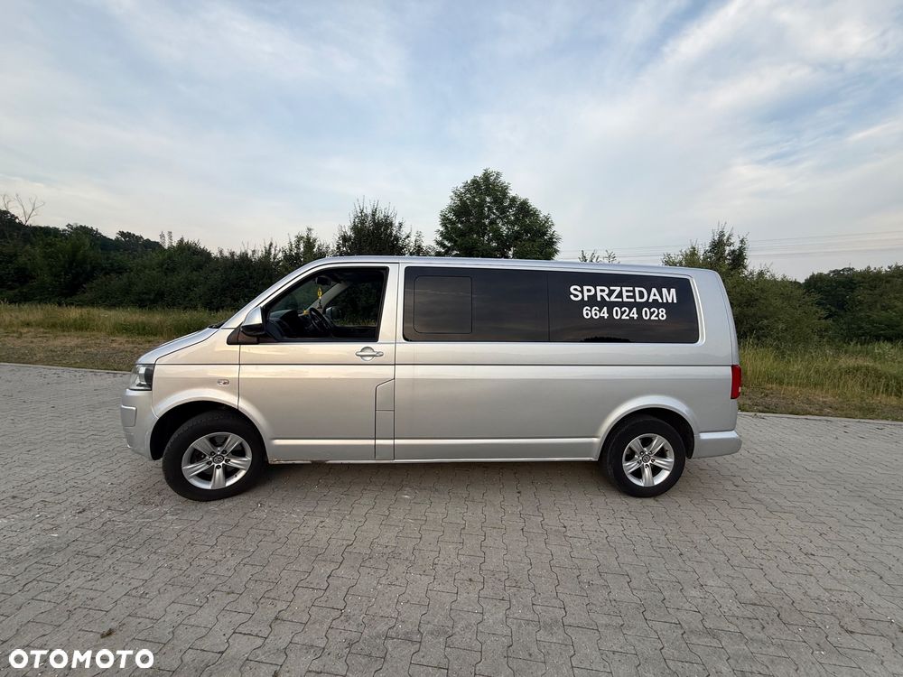 Volkswagen Caravelle - 2