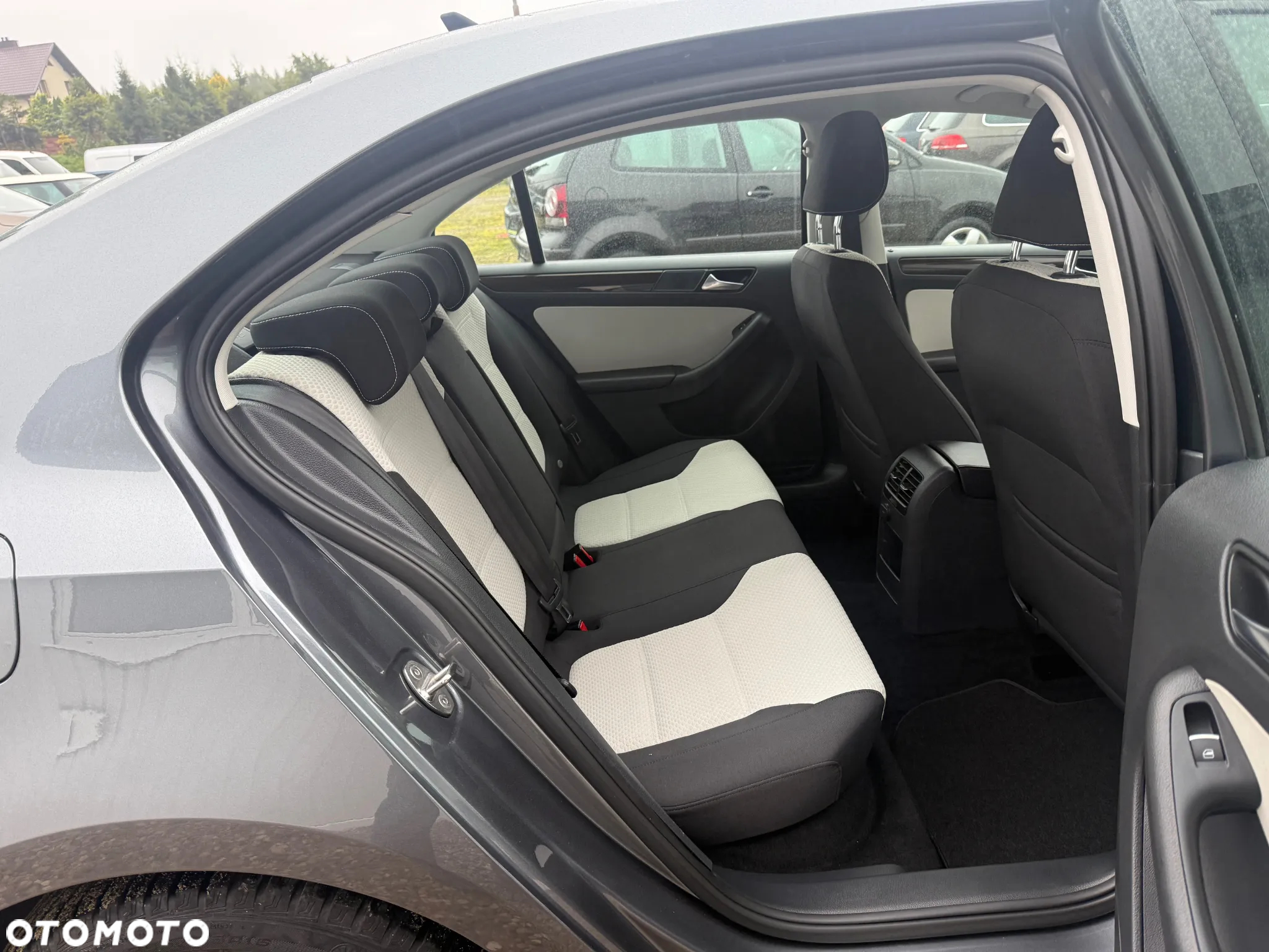 Volkswagen Jetta 2.0 TDI DPF BMT Comfortline - 19