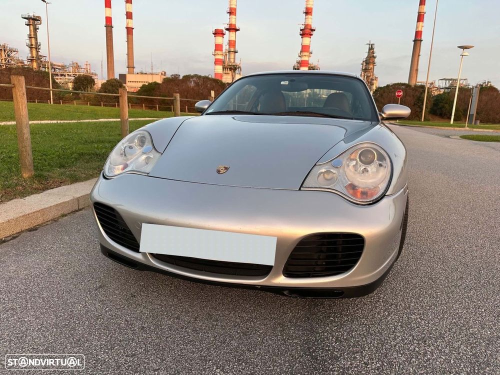 Porsche 911 (996) - 1