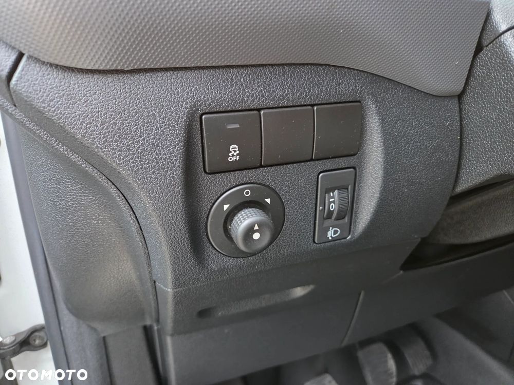 Peugeot Partner - 11