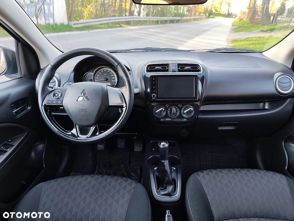Mitsubishi Space Star - 13