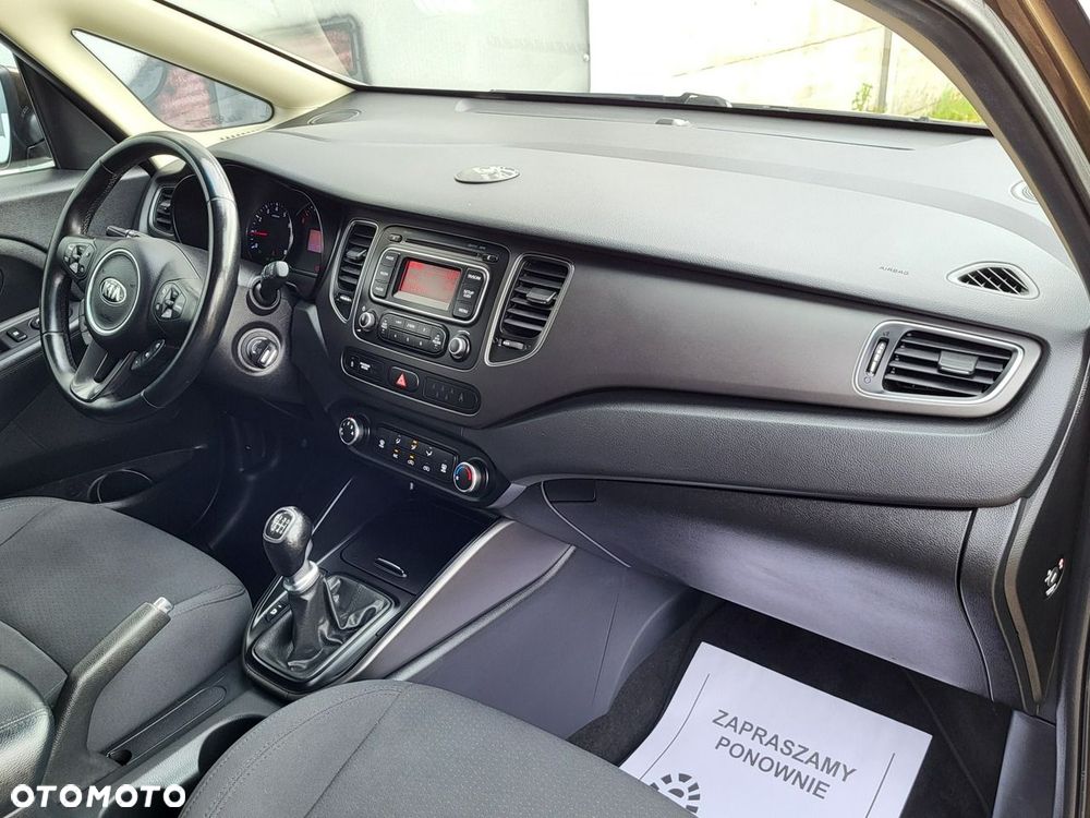 Kia Carens - 18