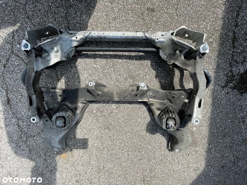 Bmw E90 Belka silnika przód - 1
