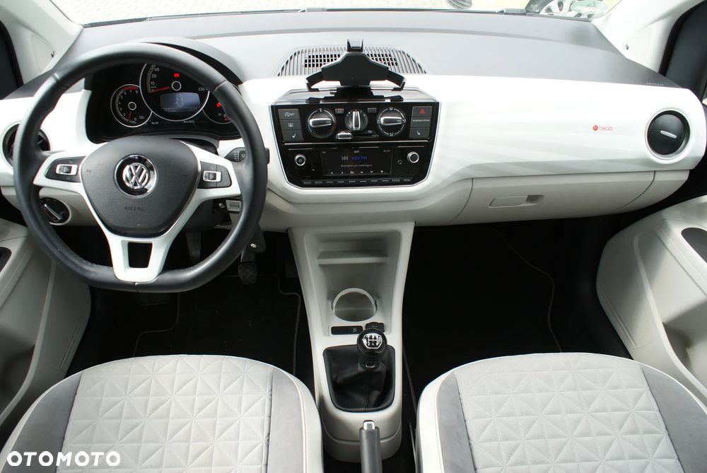 Volkswagen up! - 8