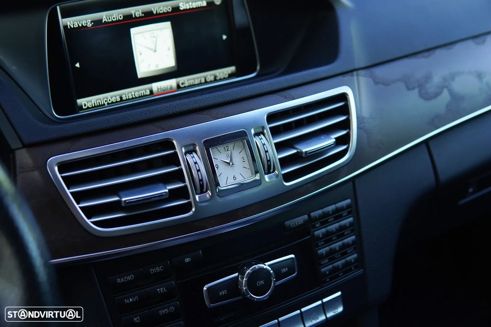 Mercedes-Benz E 300 Bluetec Hybrid Avantgarde - 36