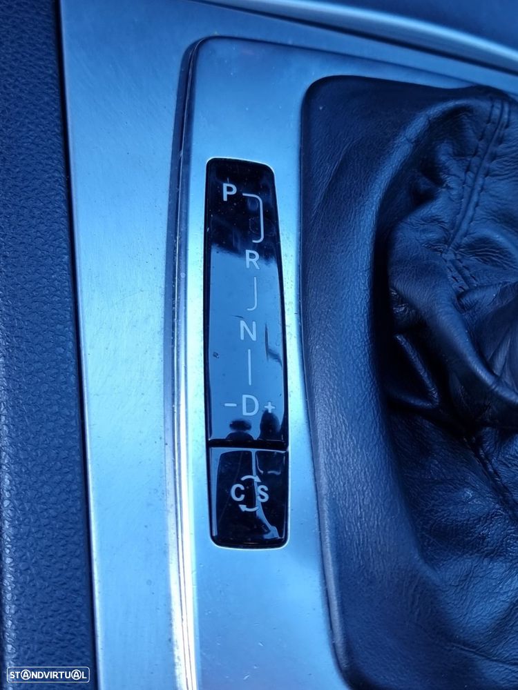 Mercedes-Benz E 250 CDi Elegance BE Auto. - 12