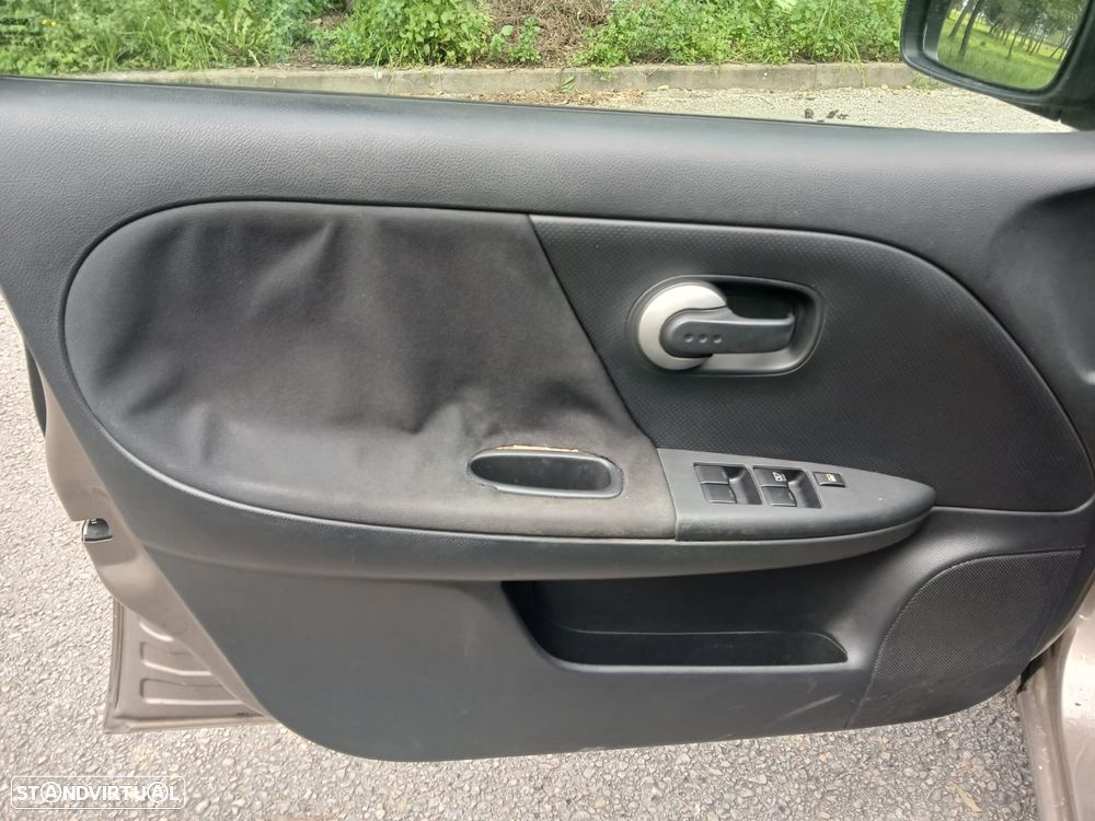 Nissan Note 1.4 Visia - 19