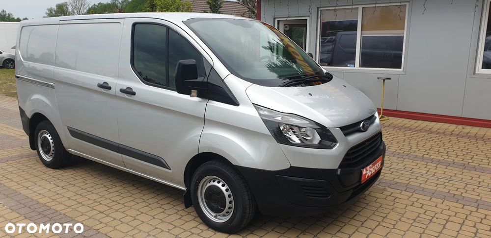 Ford Transit Custom - 8