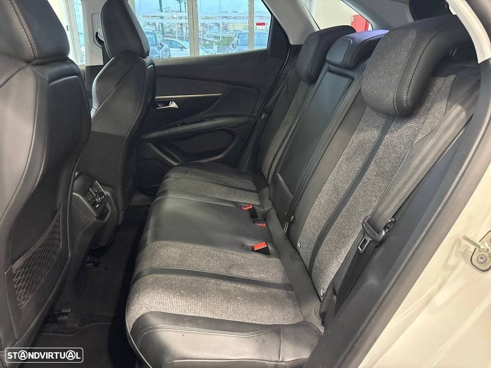 Peugeot 3008 1.5 BlueHDi Allure Pack - 10