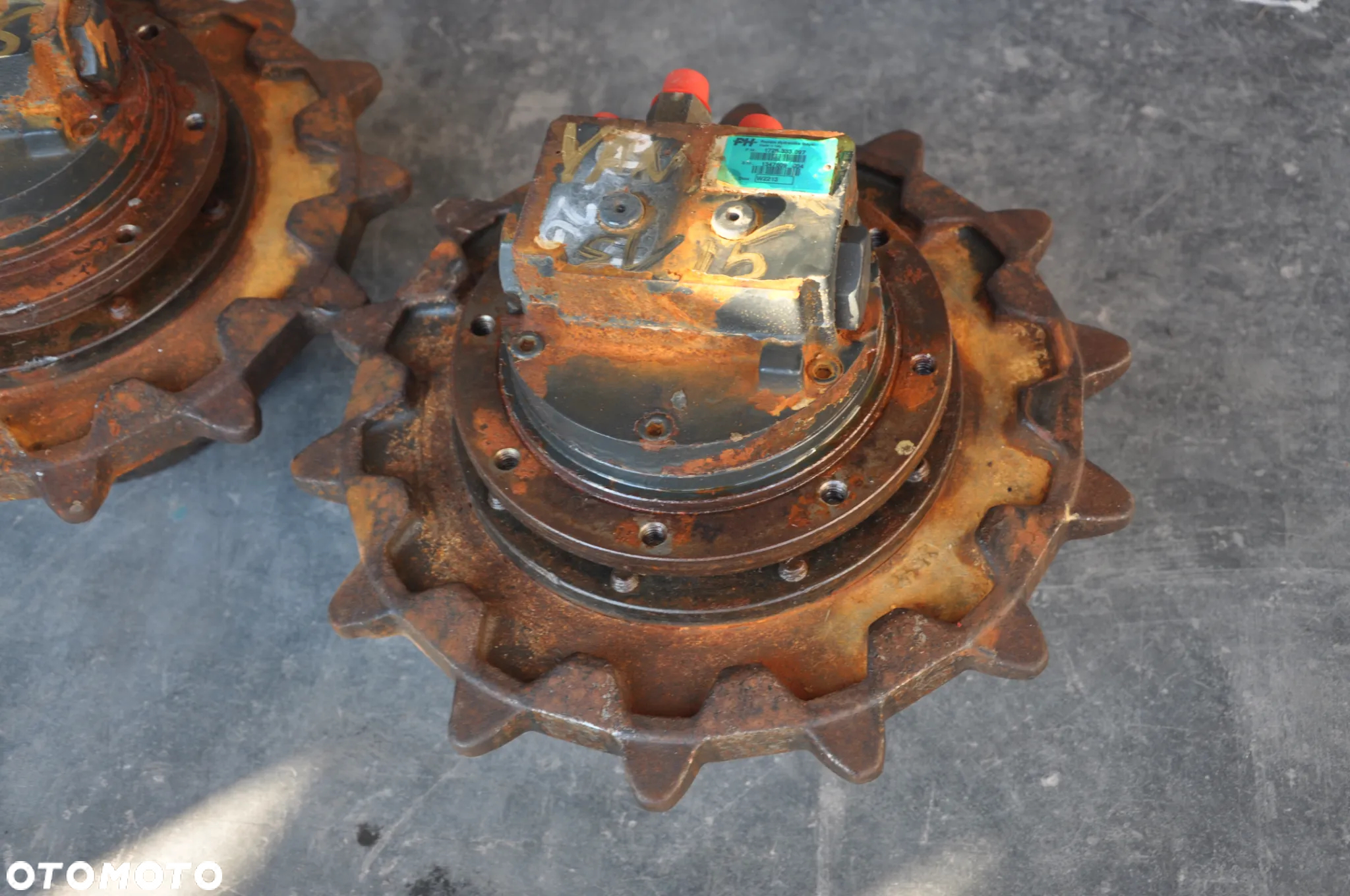 Silnik jazdy zwolnica hydromotor naped gasienic yanmar SV 15 - 2