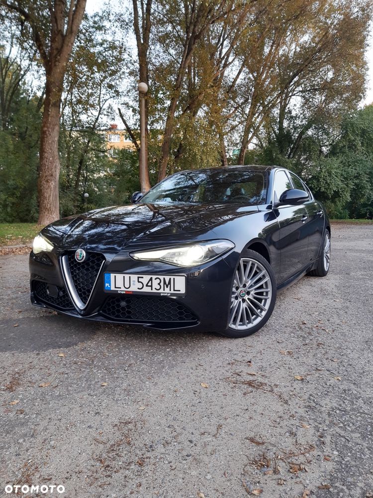 Alfa Romeo Giulia - 1