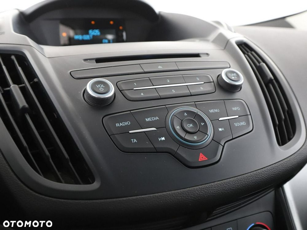 Ford Kuga 1.5 EcoBoost 2x4 Trend - 25