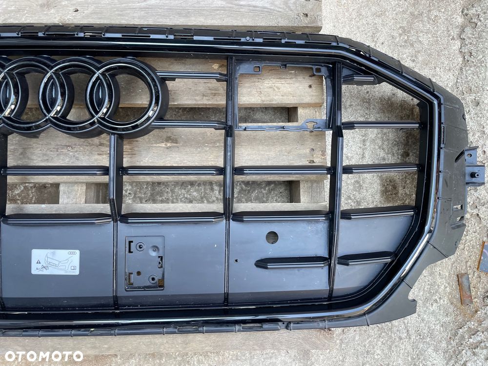 ATRAPA CHŁODNICY GRILL PRZÓD AUDI Q8 4M8 S LINE 4M8853651AQ 4M8853651AS - 6