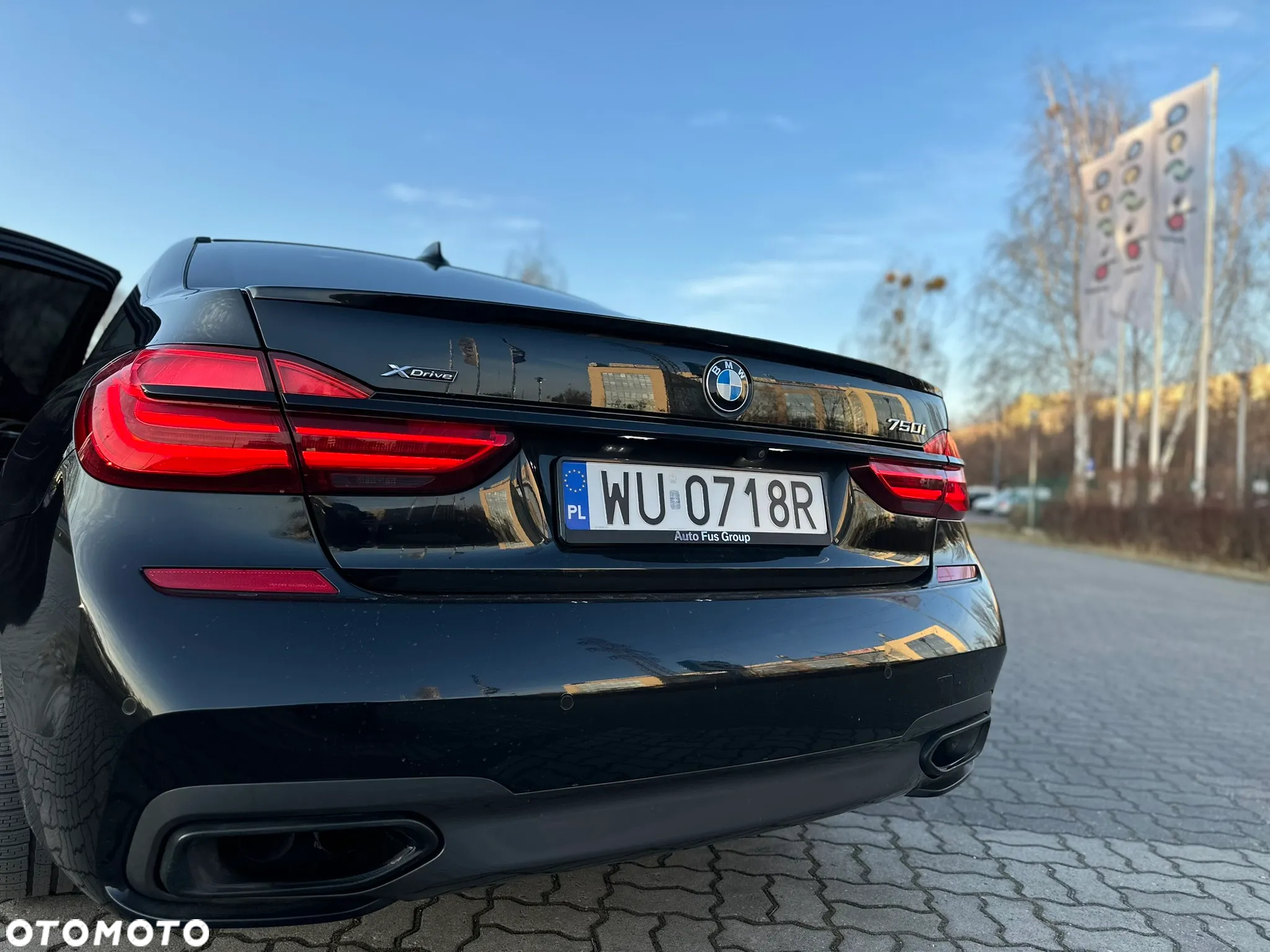 BMW Seria 7 750i xDrive - 5