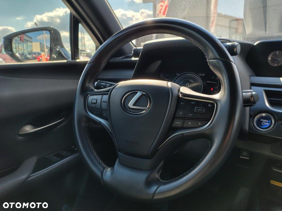 Lexus UX - 22