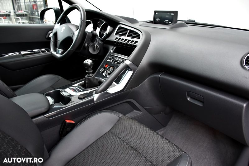 Peugeot 3008 PureTech 130 Stop & Start Active - 17