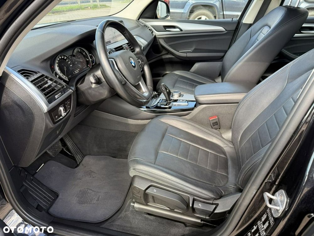 BMW X3 xDrive20d xLine - 23