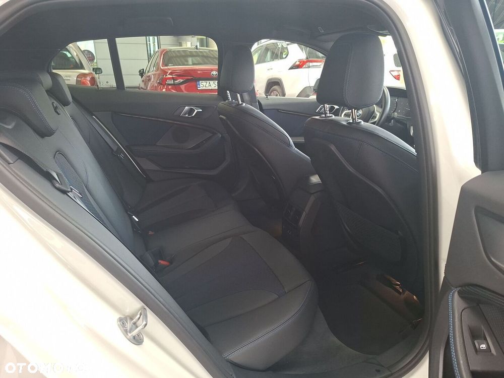 BMW Seria 1 - 12