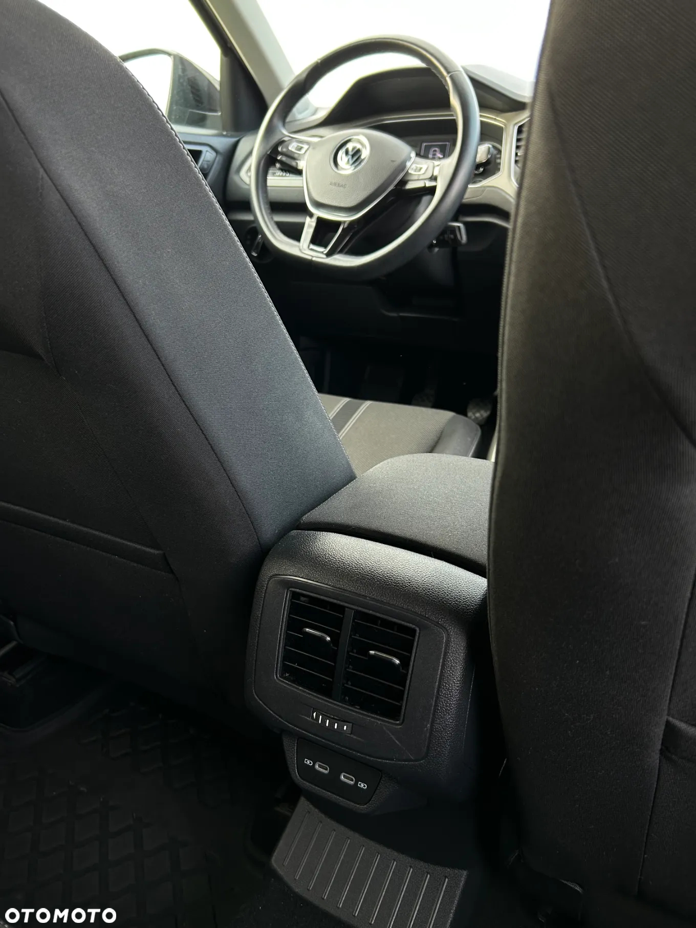 Volkswagen T-Roc 1.5 TSI ACT Advance - 17