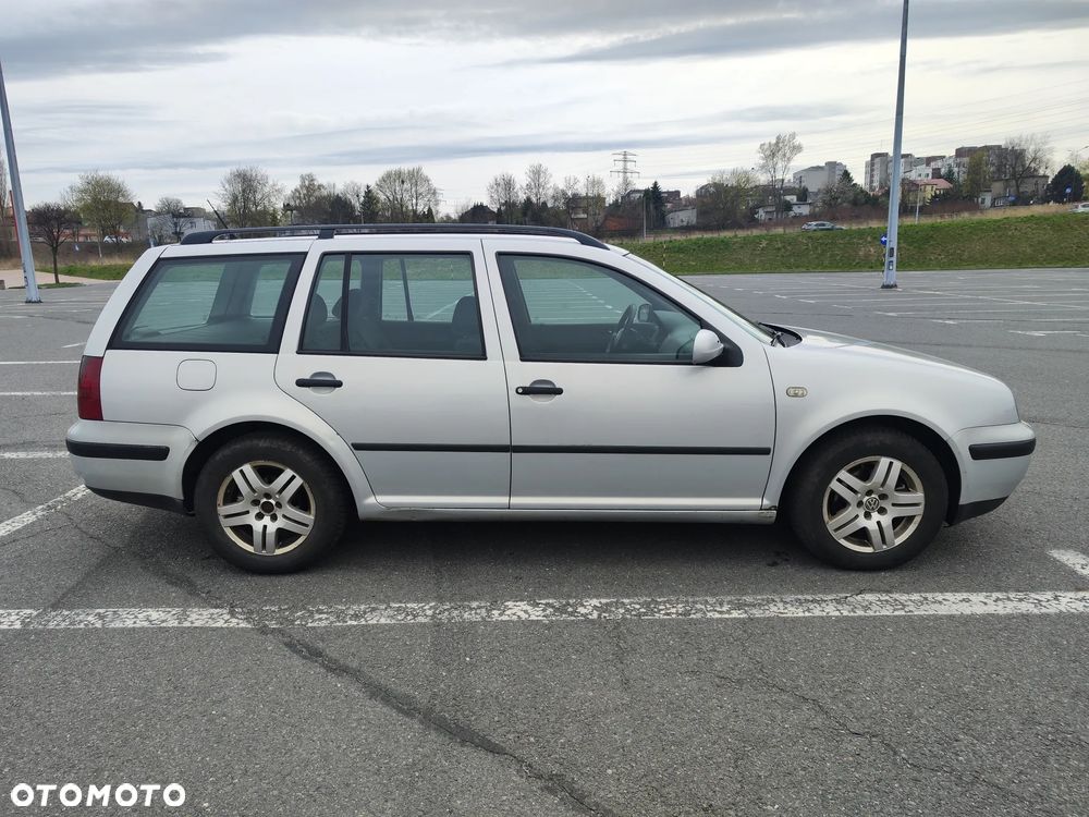 Volkswagen Golf 1.9 TDI Highline - 3