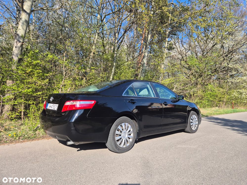 Toyota Camry - 7