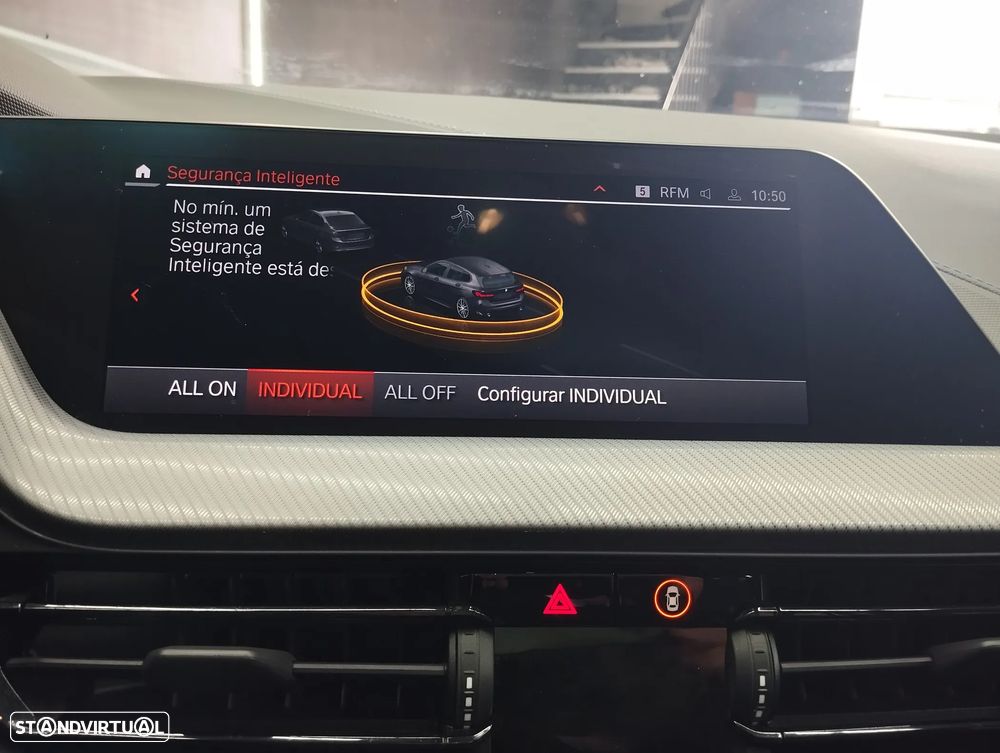 BMW 116 d Pack Desportivo M - 24