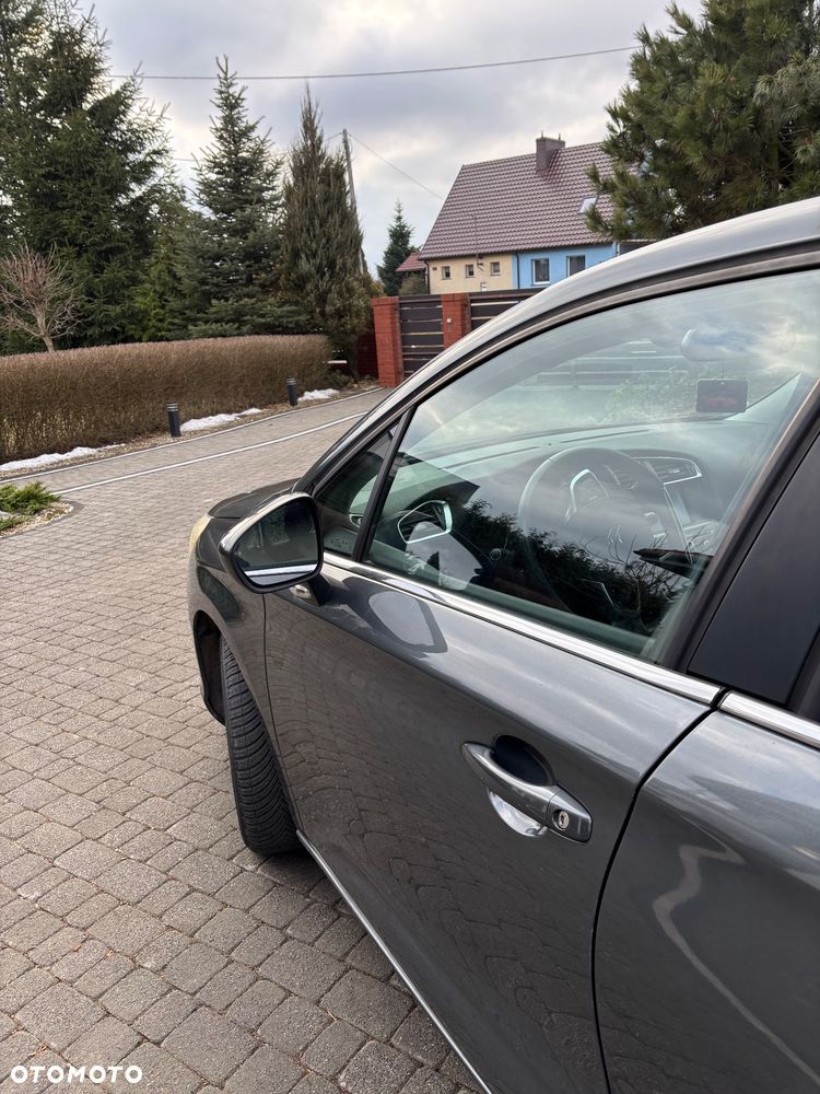 Citroën C4 e-HDi 115 ETG6 Selection - 13